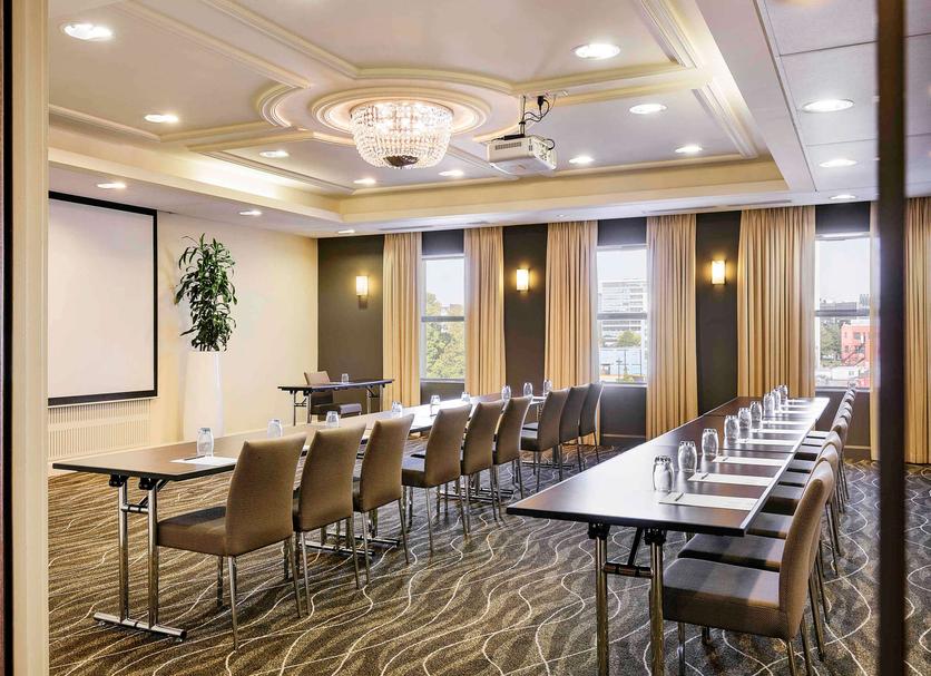 Conference room Photo