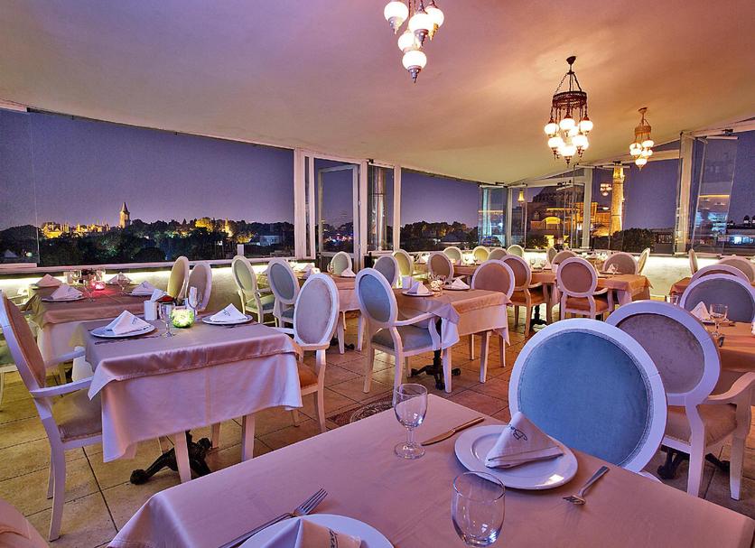 Restaurant Photo