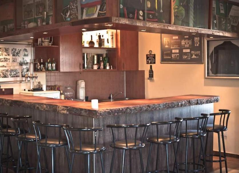 Bar Photo