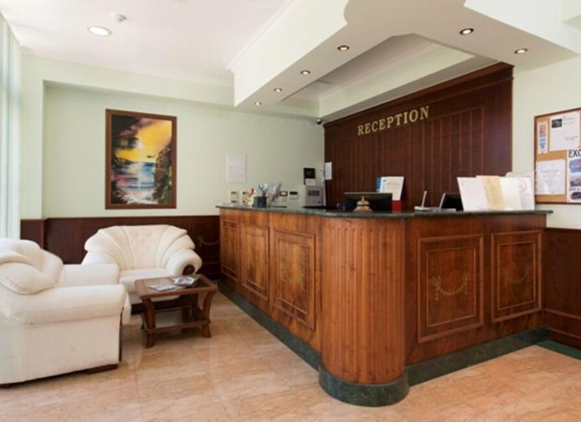 Front desk Photo