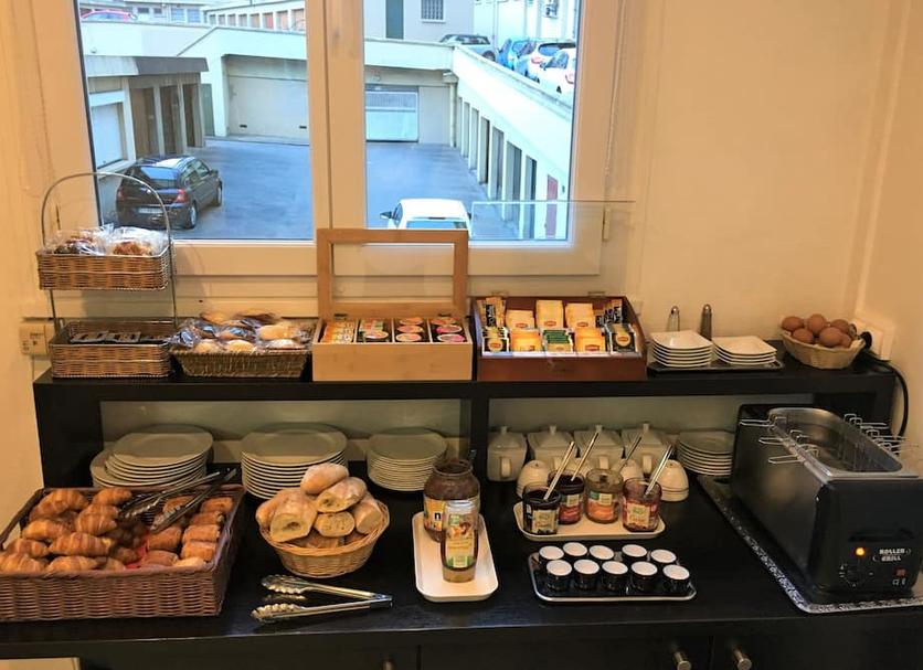 Buffet Photo