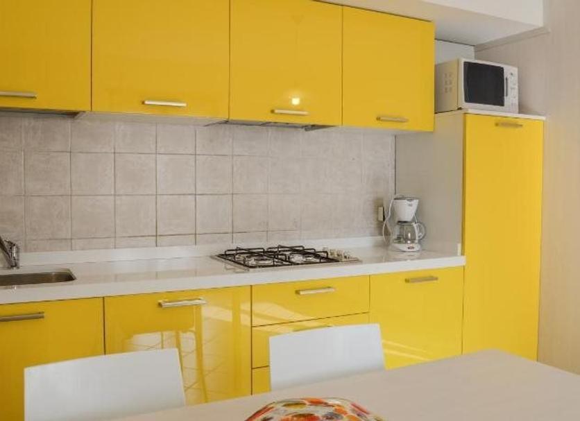 Kitchen Photo