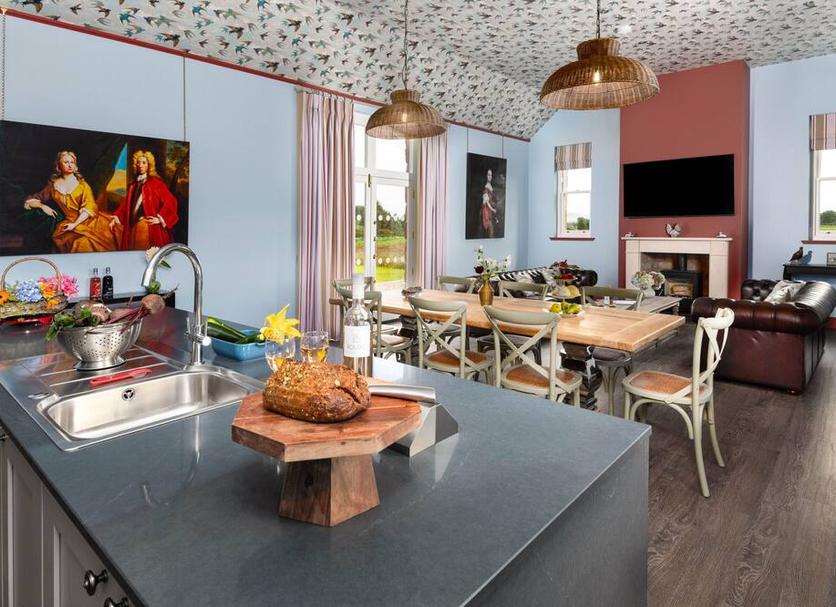 Dining room Photo