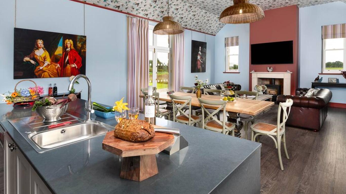 Meikleour Arms Hotel And Restaurant
