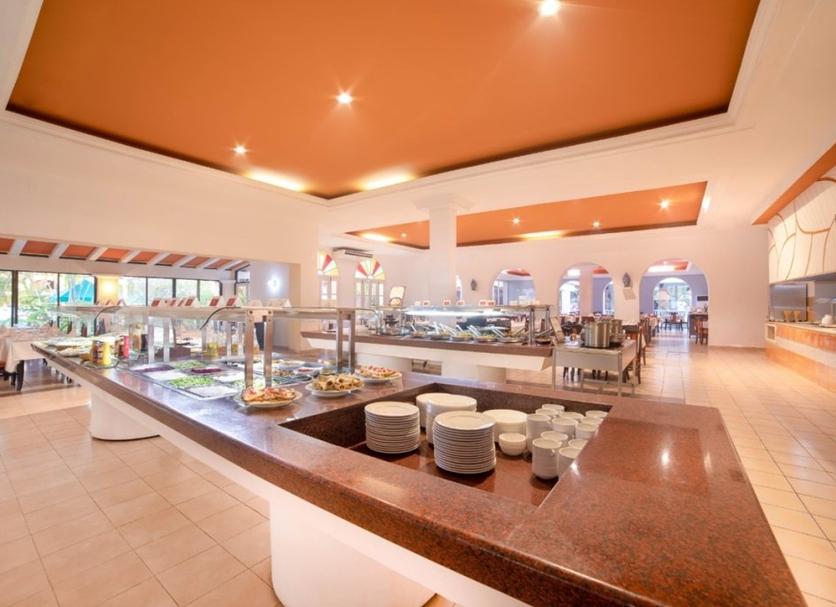 Buffet Photo