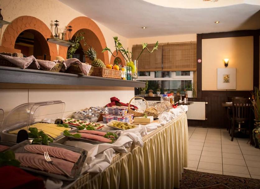 Buffet Photo