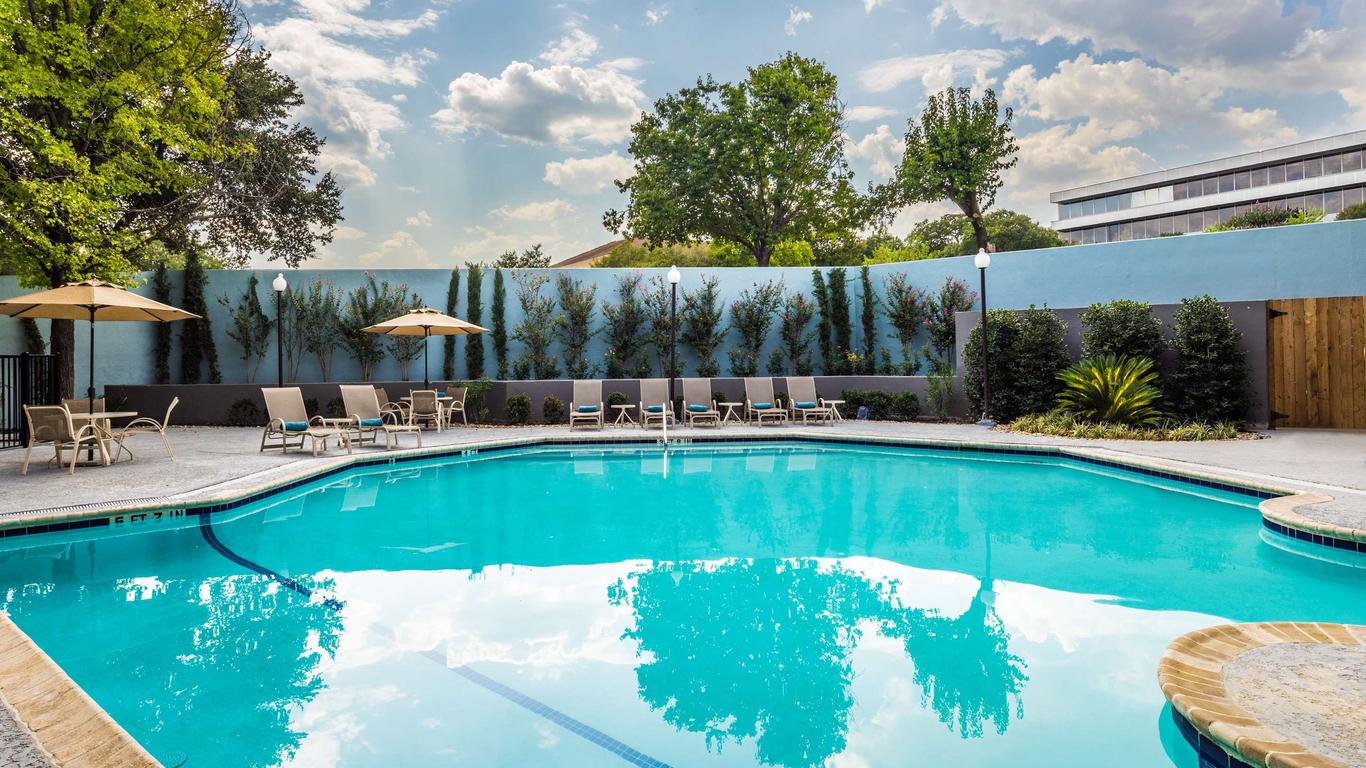 DoubleTree by Hilton Austin Northwest - Arboretum