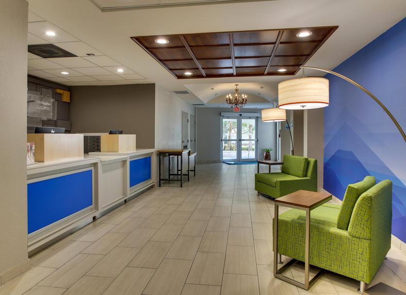Front desk Photo