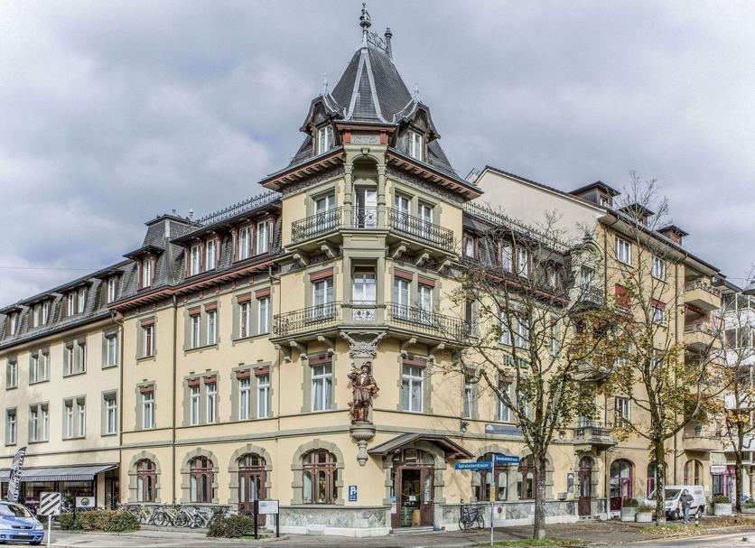 Building Photo