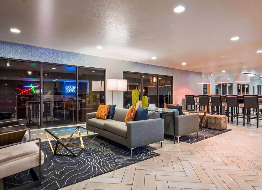 Lounge Photo