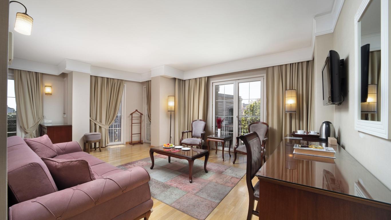 Recital Hotel