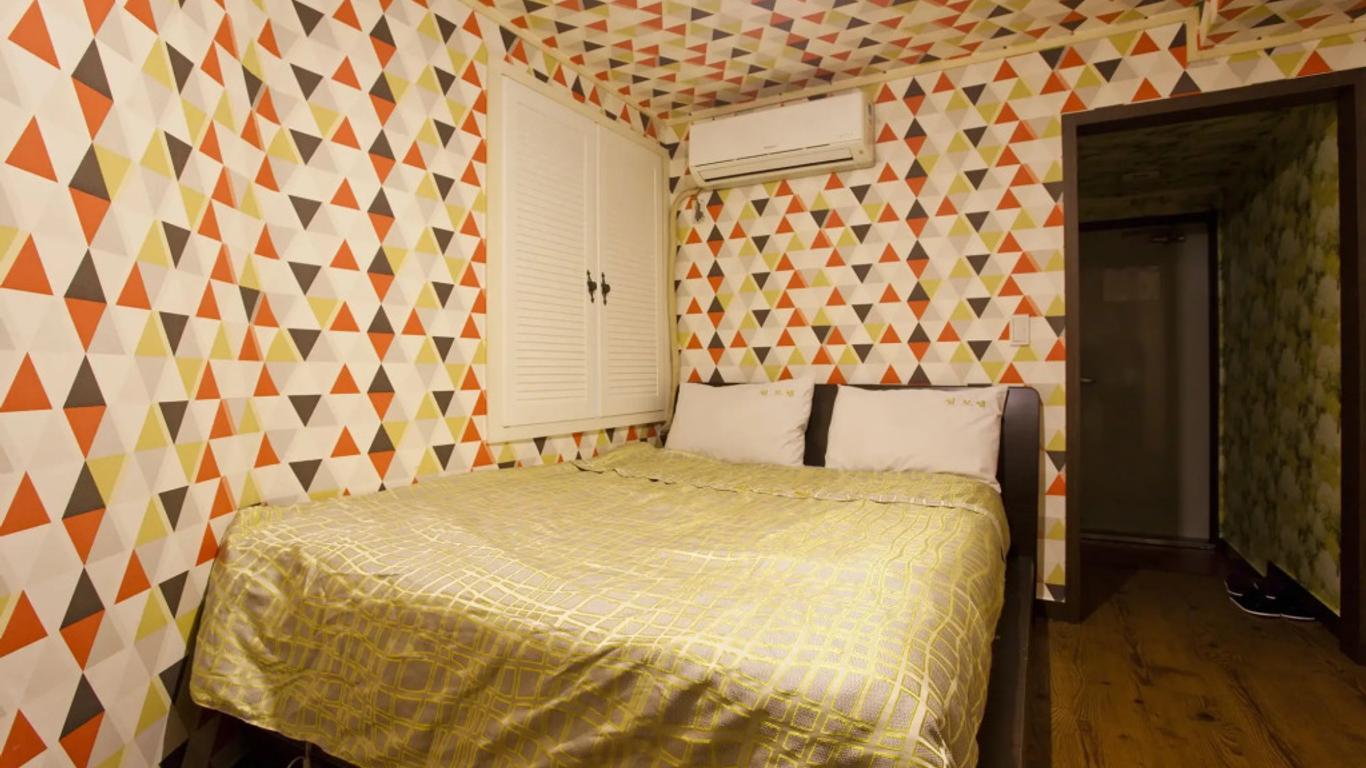 Feel Motel
