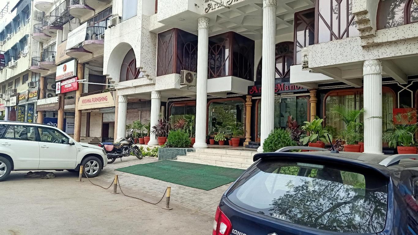 Hotel Arch Manor