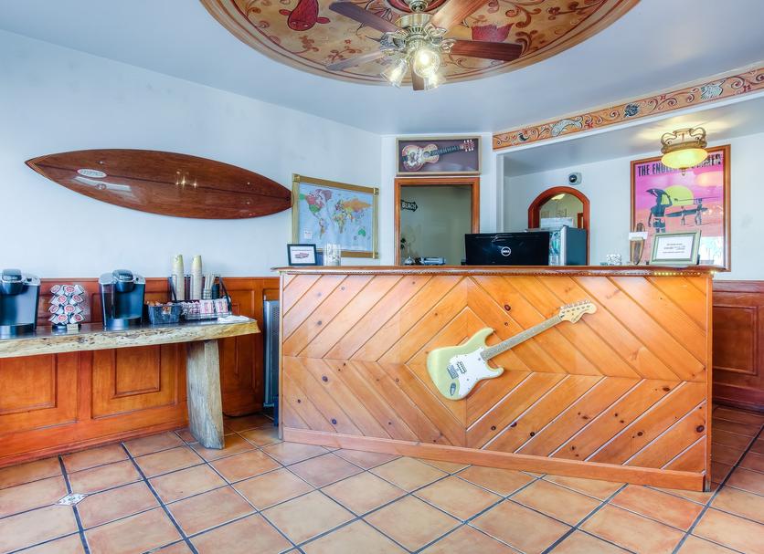 Front desk Photo