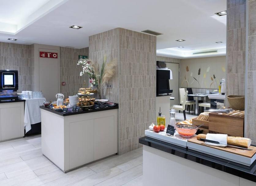 Buffet Photo