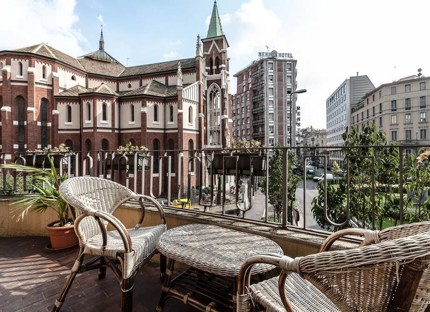 Balcony Photo