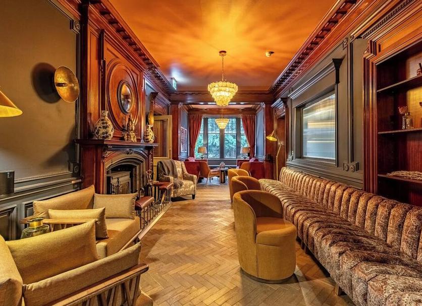 Lounge Photo