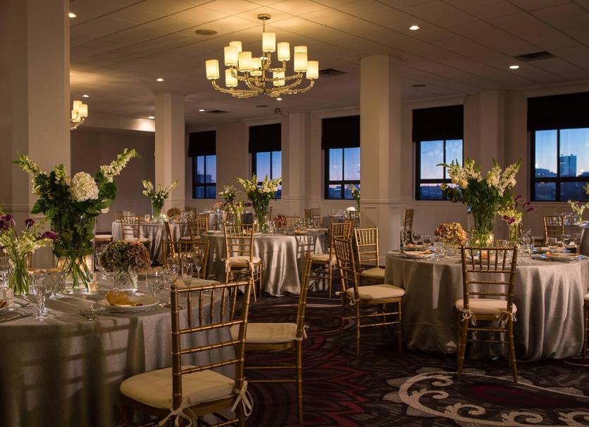 Banquet hall Photo