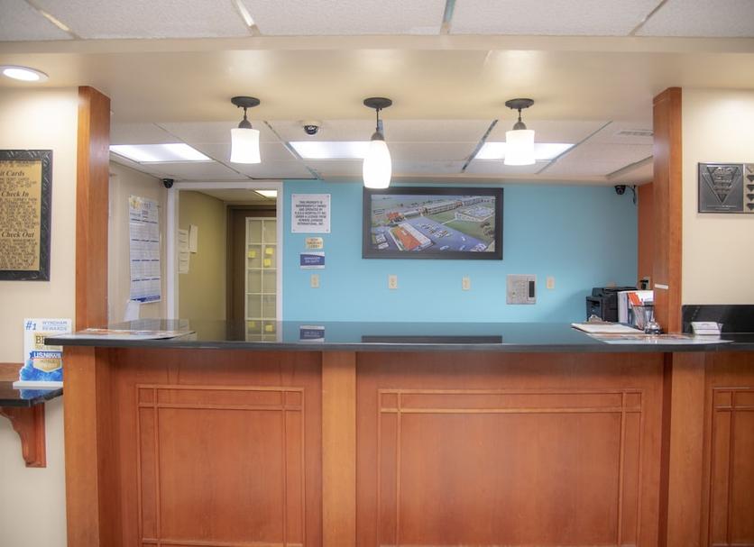 Front desk Photo