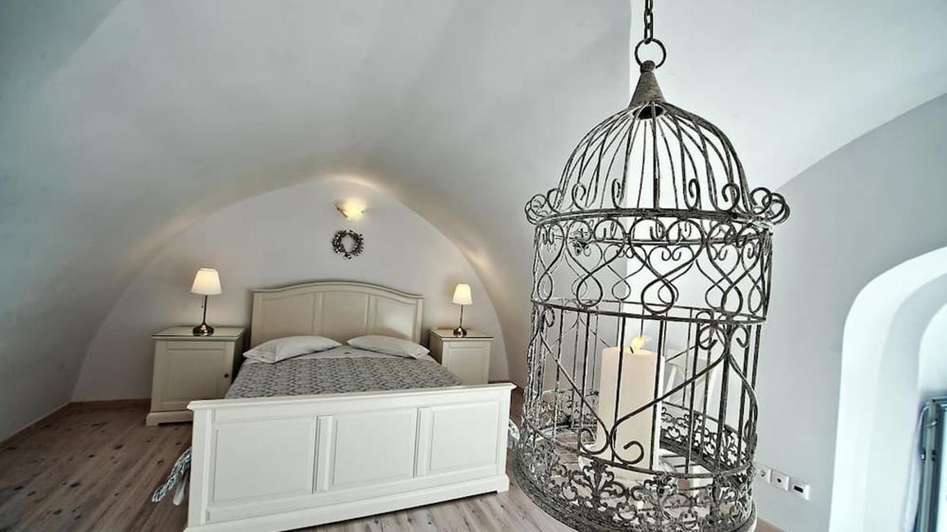 Archontiko Suites Santorini
