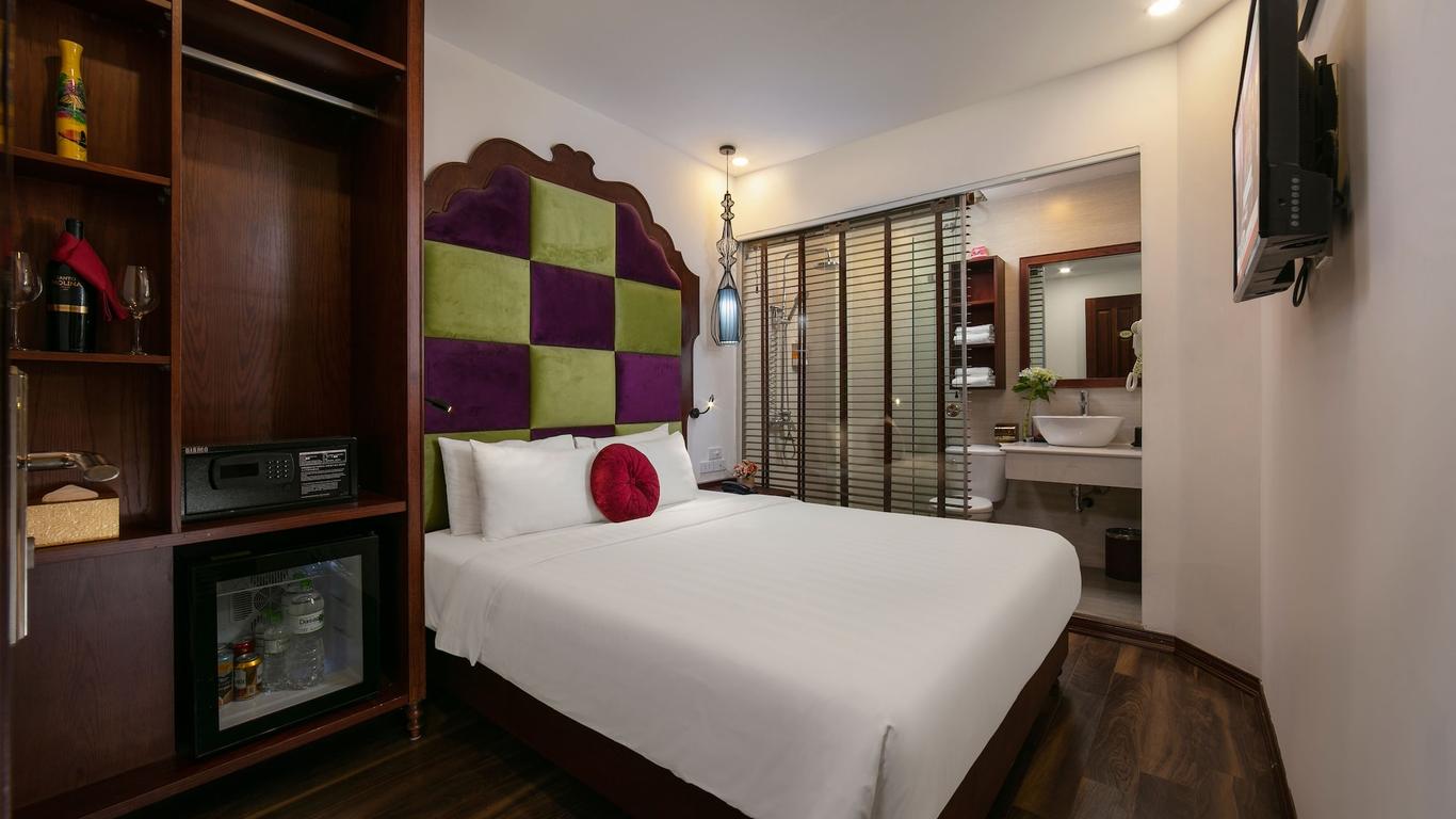 Vision Premier Hotel in Hanoi Central