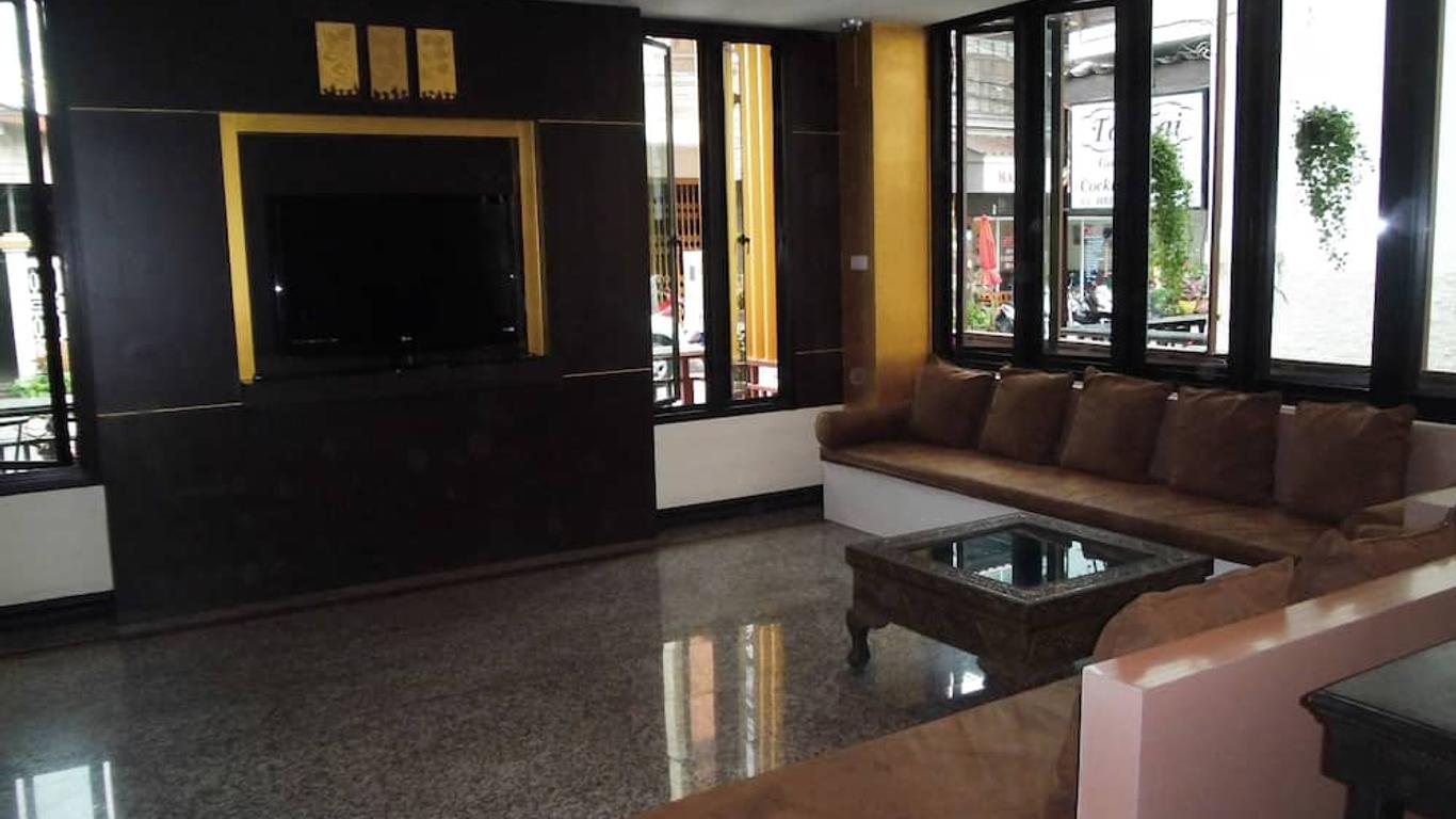 Baan Chalelarn Hotel