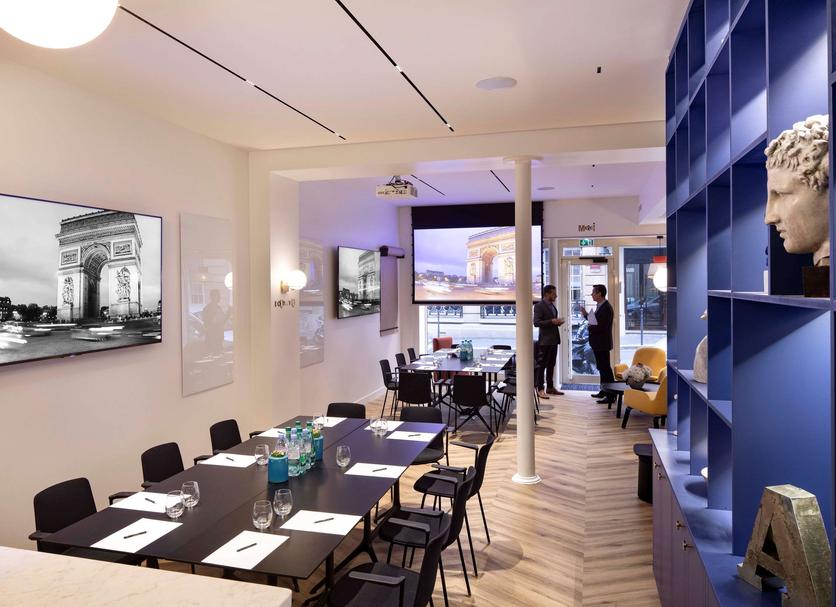 Restaurant Photo