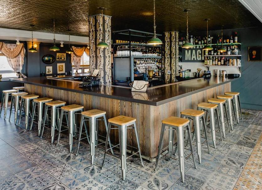 Bar Photo