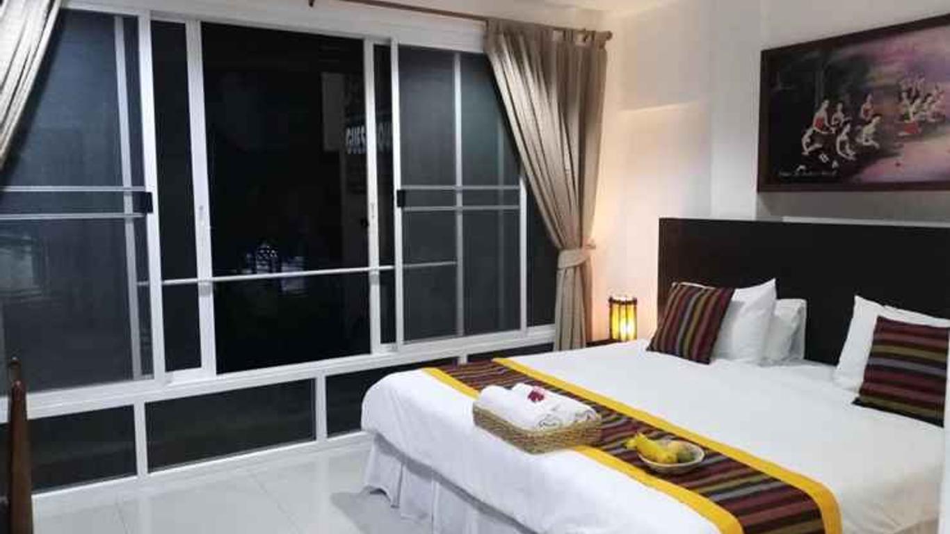 Baan Oui Phuket Guest House