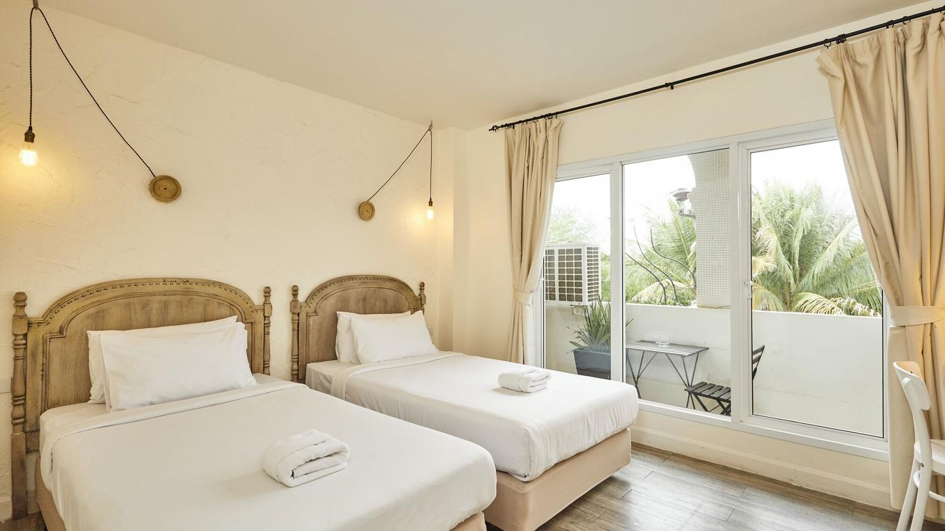 Talay Hotel & Villa