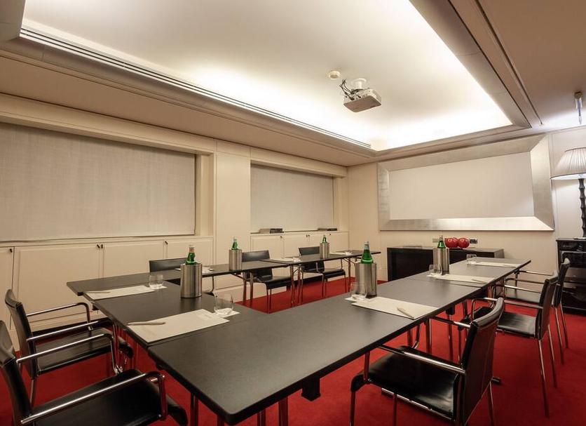 Conference room Photo