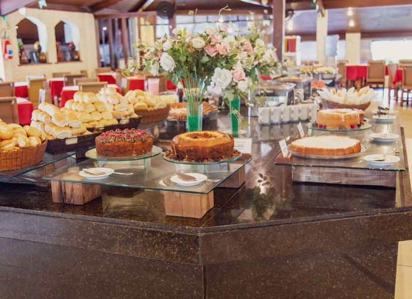 Buffet Photo