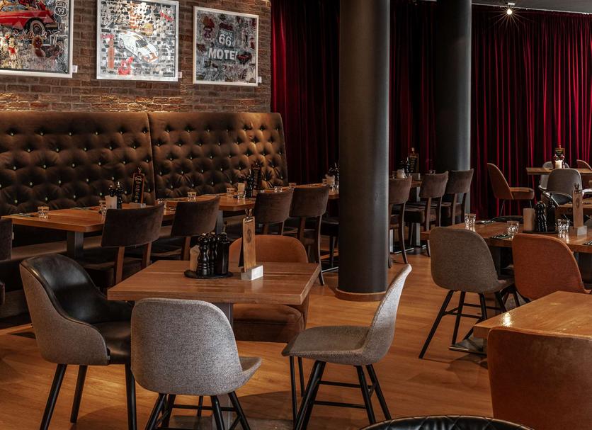 Restaurant Photo