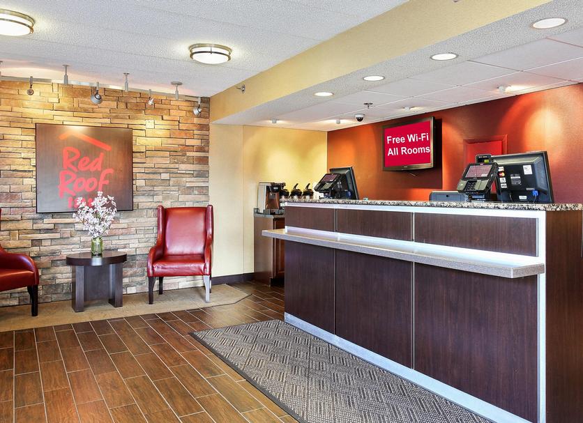 Front desk Photo