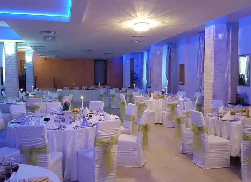 Banquet hall Photo