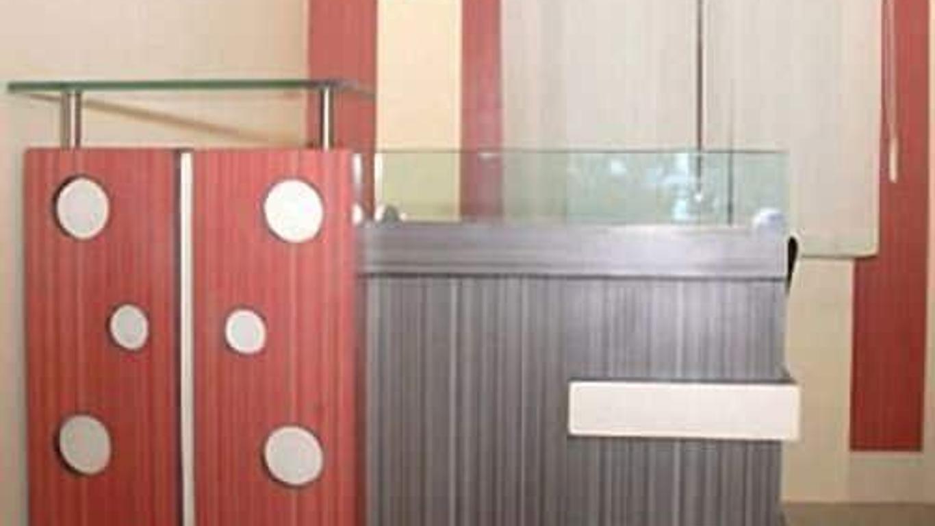 Live In Service Apartment