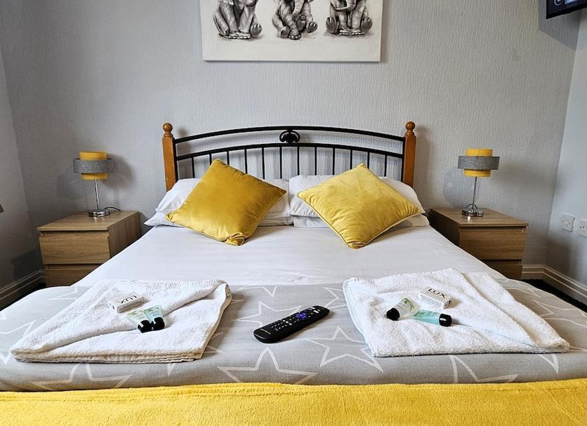 Bedroom Photo
