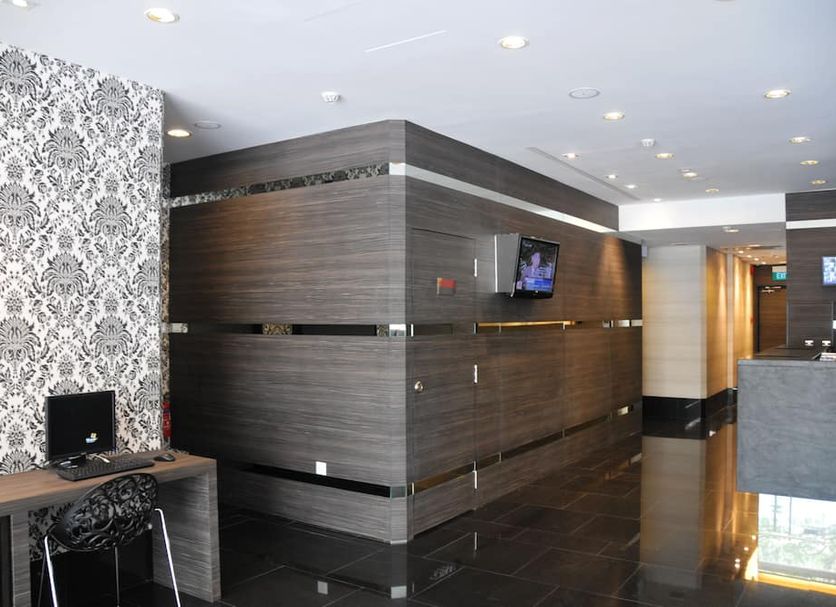 Front desk Photo