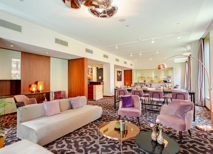Lounge Photo