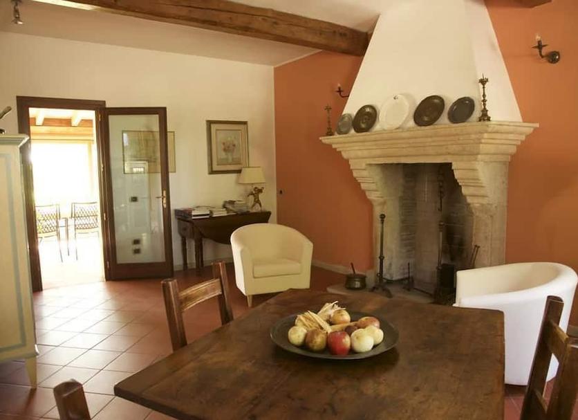 Dining room Photo