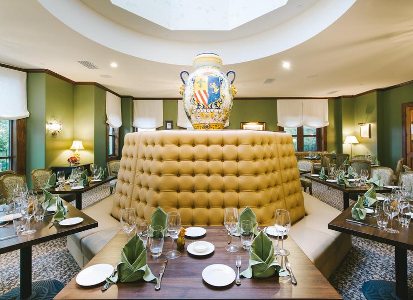Restaurant Photo