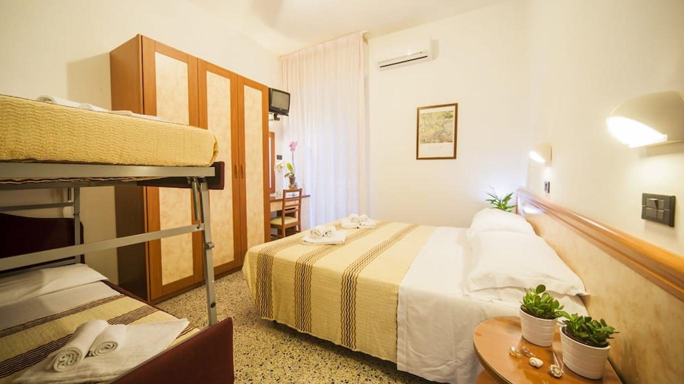 Hotel Lily