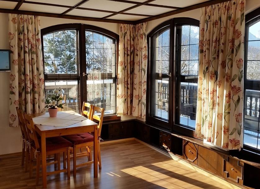 Dining room Photo