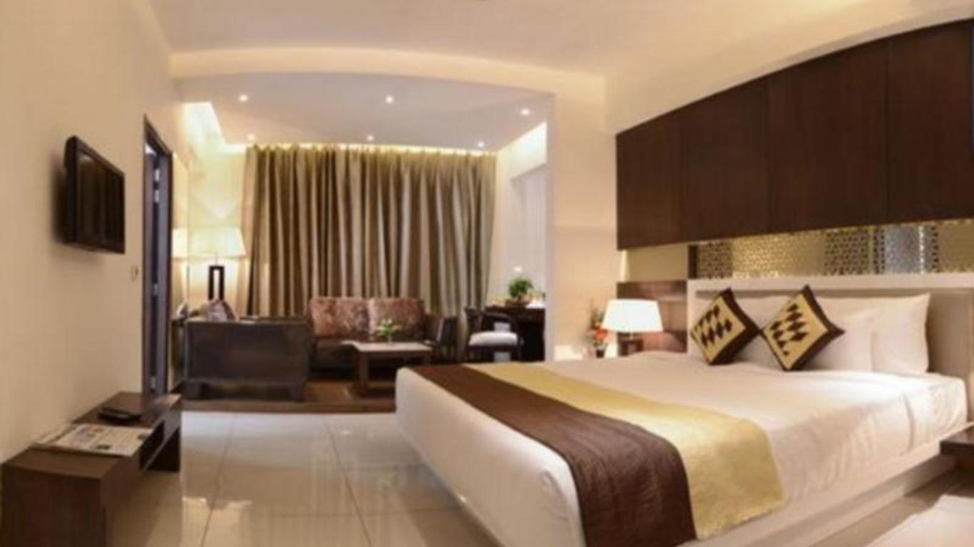 Hotel The Taj Vilas