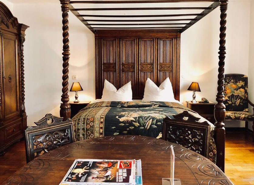 Bedroom Photo