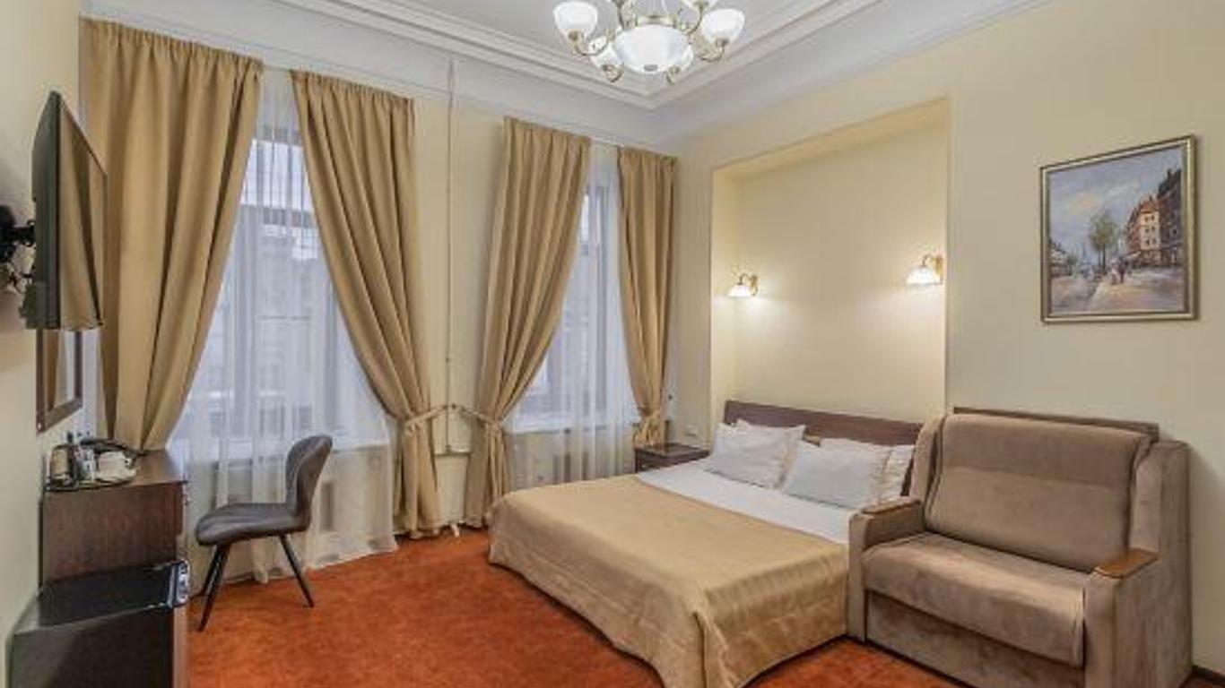 Solo on Nevsky Prospekt Hotel