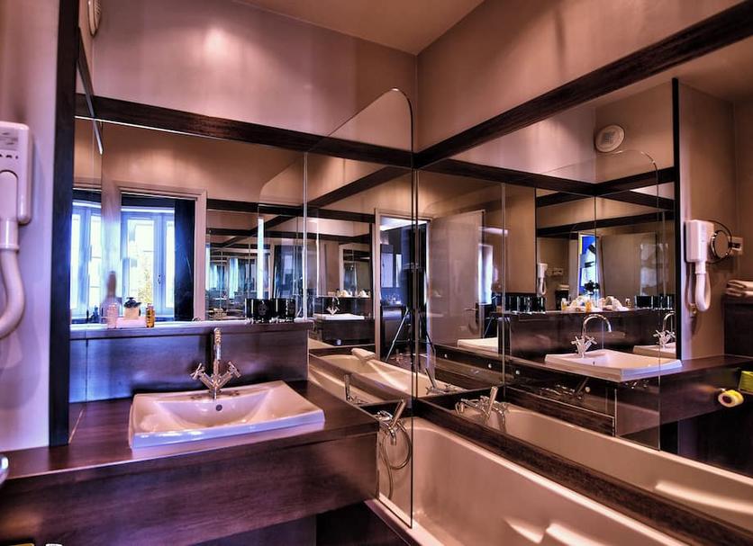 Bathroom Photo