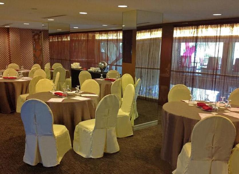 Banquet hall Photo