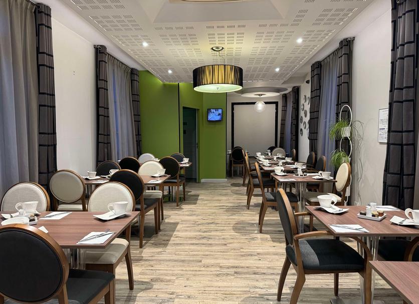 Restaurant Photo
