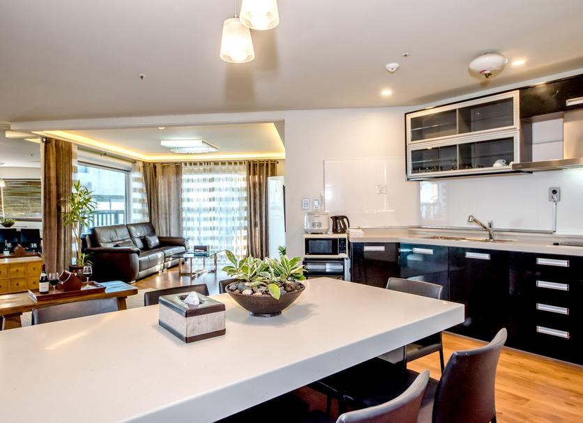 Kitchen Photo